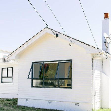 Mount Beach House - 40 Seconds From The Beach マウント・マウンガヌイ エクステリア 写真