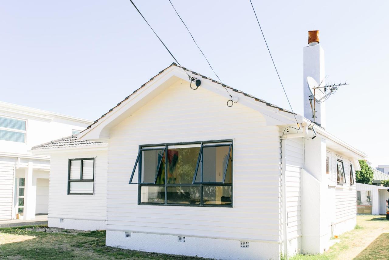 Mount Beach House - 40 Seconds From The Beach マウント・マウンガヌイ エクステリア 写真